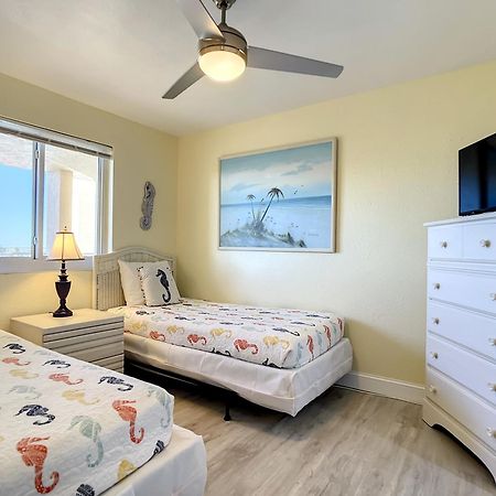 Вилла Oceanfront Balcony, Pool, Bbq, Steps To Flagler Ave Нью-Смирна-Бич Экстерьер фото